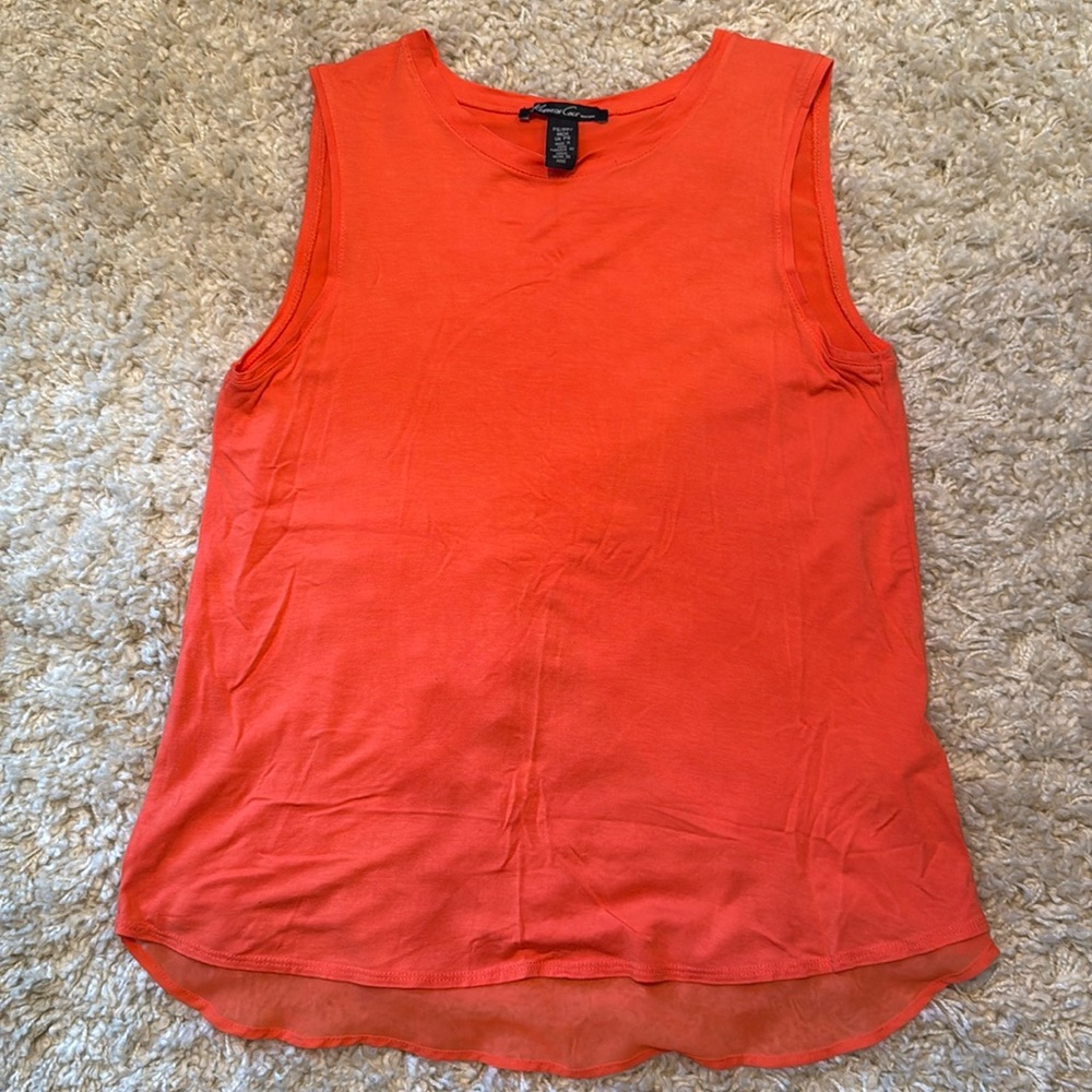 🌻 Kenneth Cole New York Split Back Sleeveless Blouse